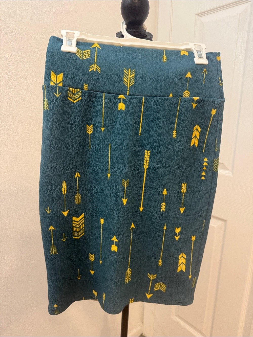 LuLaRoe Teal Pencil Skirt with Mustard Arrow Print
